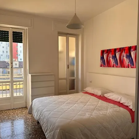 Apartamento Kibilu - Via Lomellina Mm Argonne - Linate Airport *